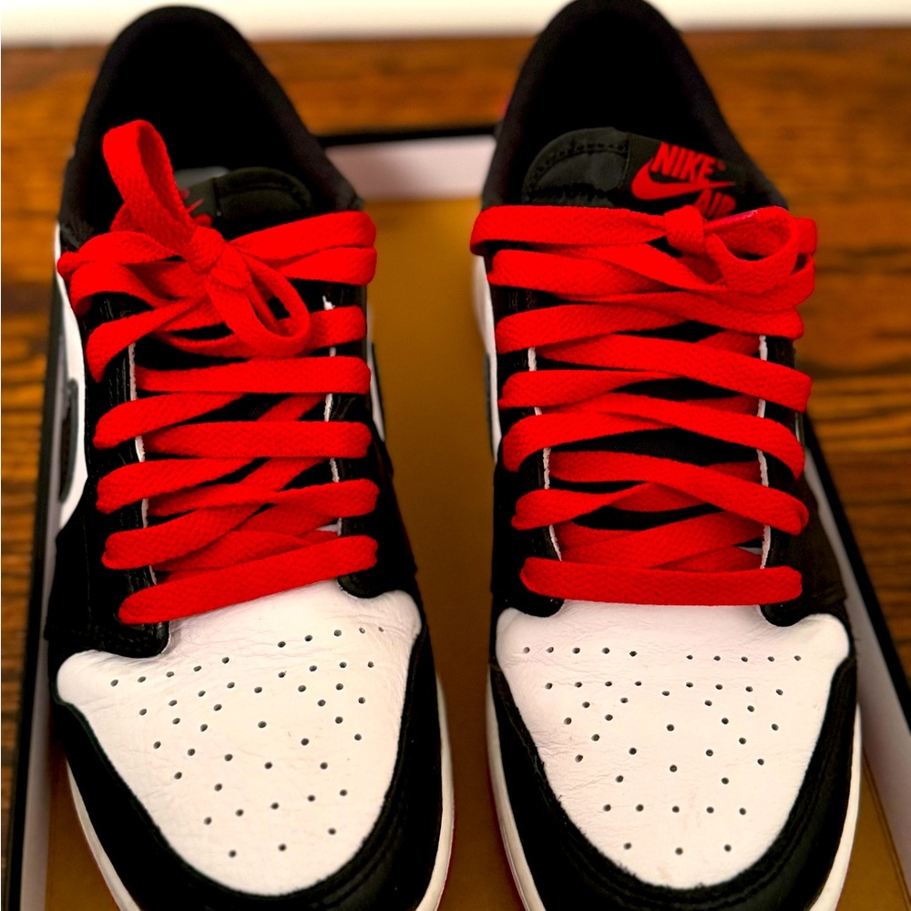 Air Jordon 1Retro Low OG (GS) - Youth Sneakers